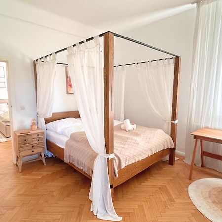 Cozy Apartment In Quiet Location, Fast Train Station 100M Away, Contactless Check-In Wina Bagian luar foto