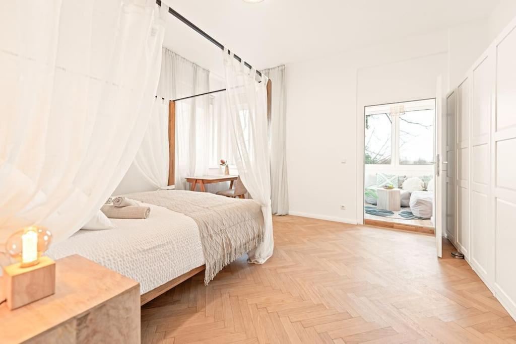 Cozy Apartment In Quiet Location, Fast Train Station 100M Away, Contactless Check-In Wina Bagian luar foto