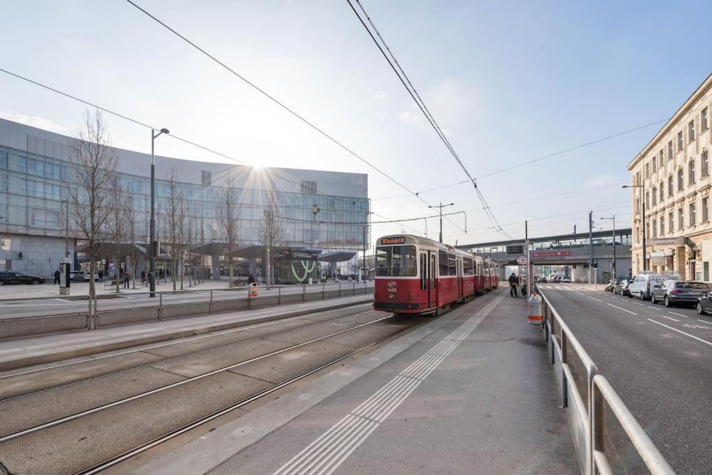 Cozy Apartment In Quiet Location, Fast Train Station 100M Away, Contactless Check-In Wina Bagian luar foto